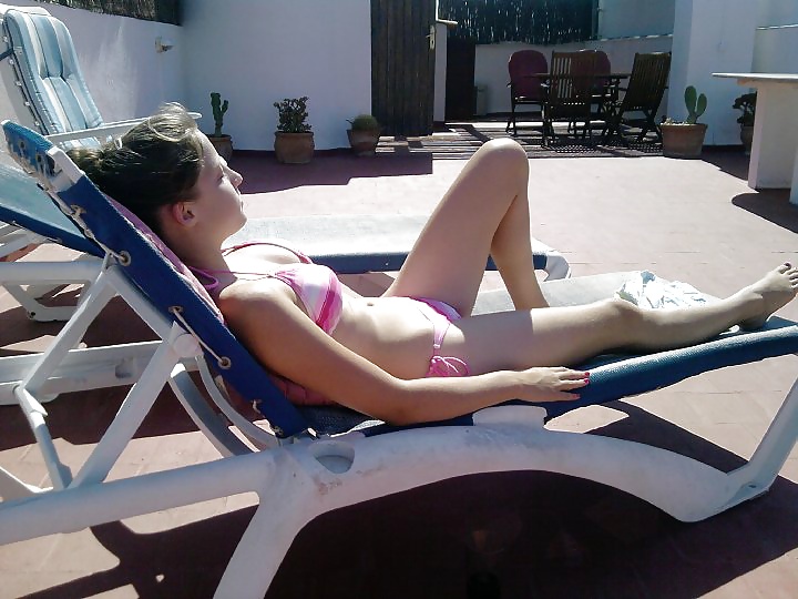 British lois
 #39939992