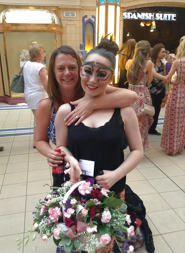 British lois
 #39940042