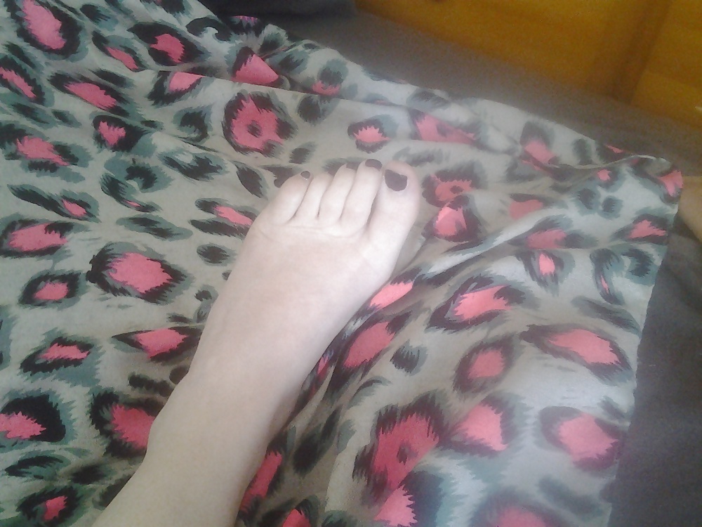 Mes petits pieds 
 #24679390