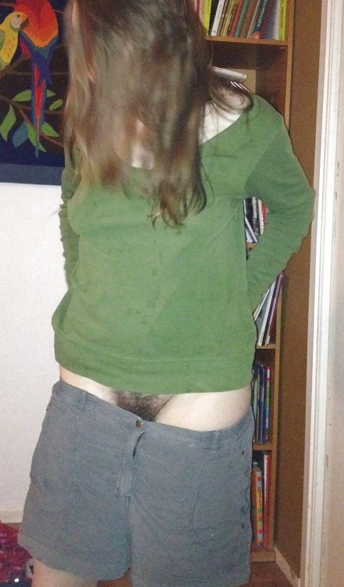 露出した妻の写真
 #35191595