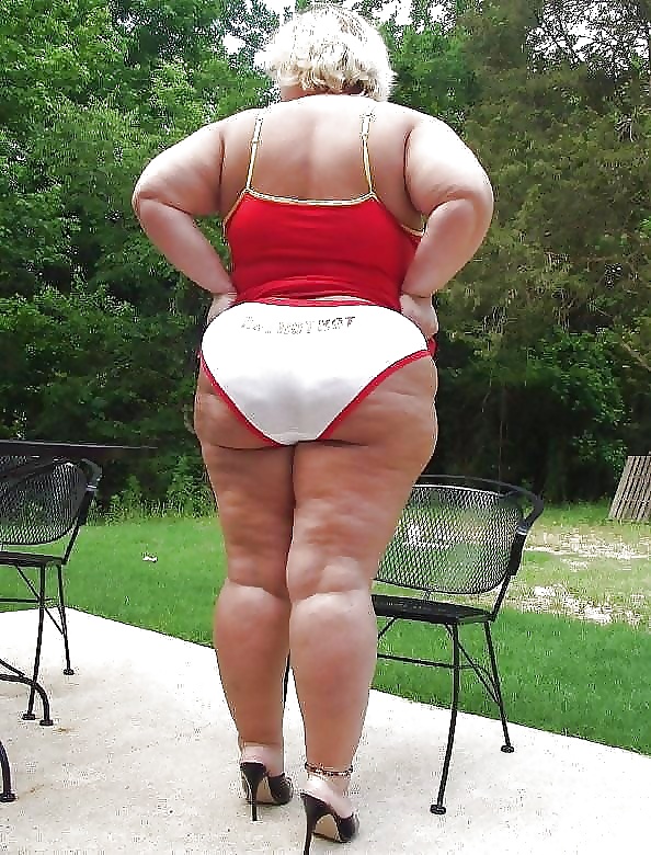 Bbw sexy legs and big thighs  #31280283