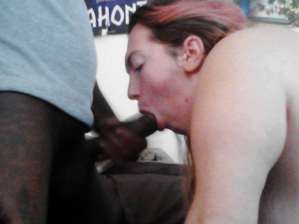 Yo chupando bbc y mirando caliente en mi ropa 
 #31929517