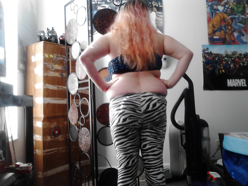 Yo chupando bbc y mirando caliente en mi ropa 
 #31929522