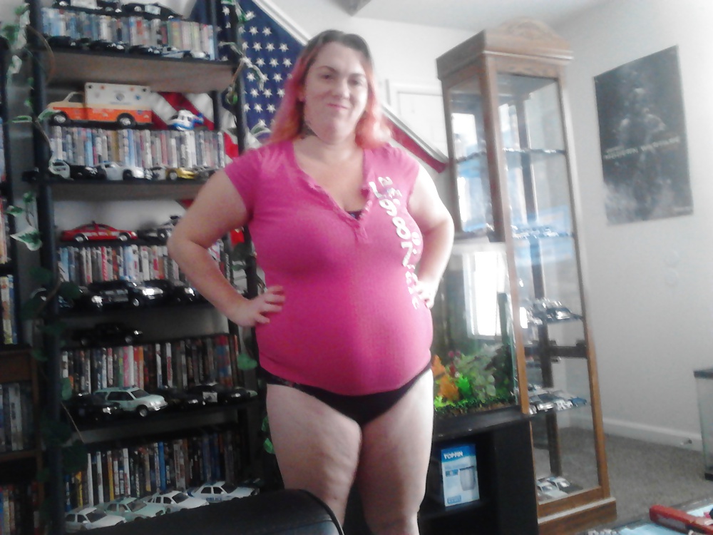 Yo chupando bbc y mirando caliente en mi ropa 
 #31929526