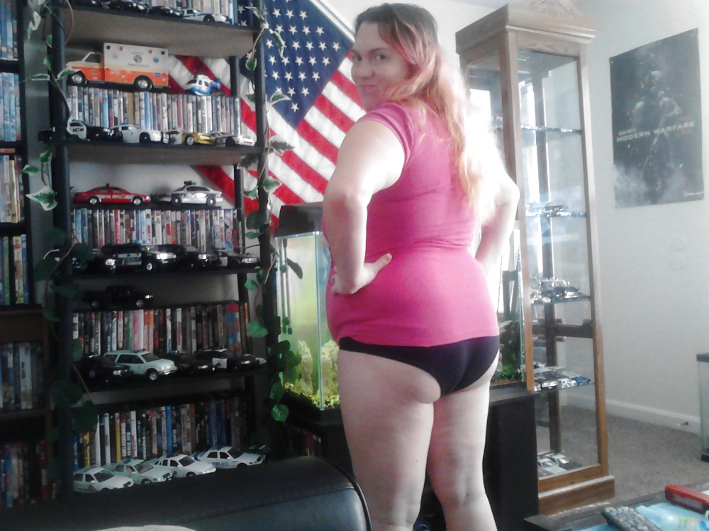 Yo chupando bbc y mirando caliente en mi ropa 
 #31929527