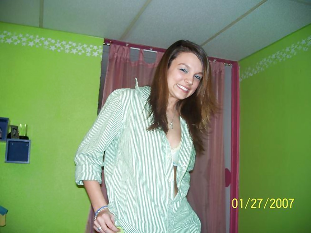 Pretty Amateur Teen Amanda #24602796