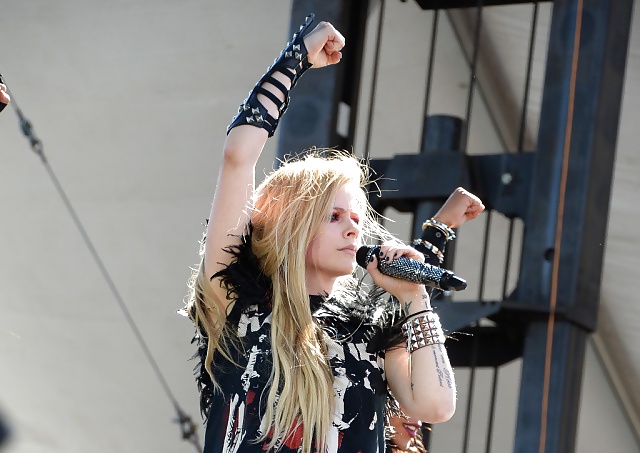 Avril lavigne 5
 #30696517