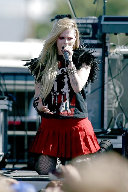 Avril lavigne 5
 #30696520