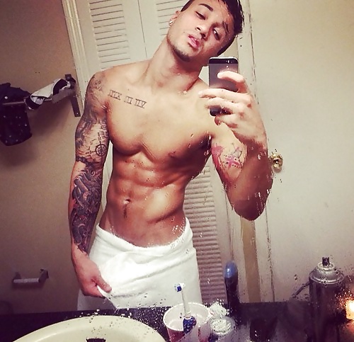 Selfies de hombres calientes 
 #39140253
