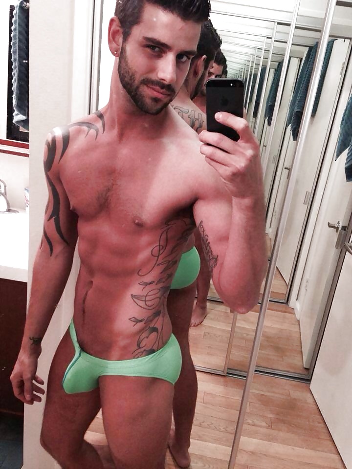 Selfies de hombres calientes 
 #39140292