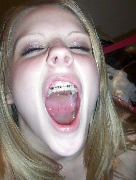Cum in this lil bad bitch mouth #30125529