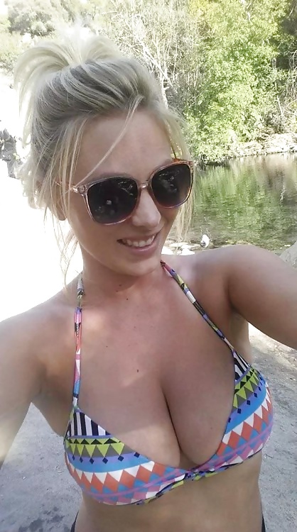 Bikinis, Strände, Boote 2 ............. #40932487