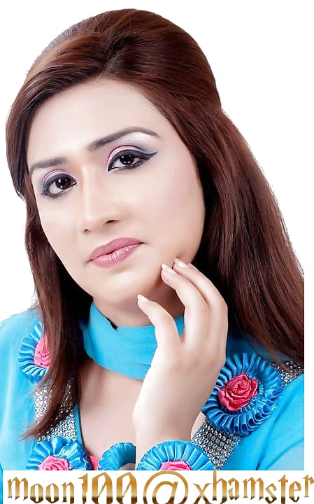 Paki sexy newscaster aneela
 #25049550