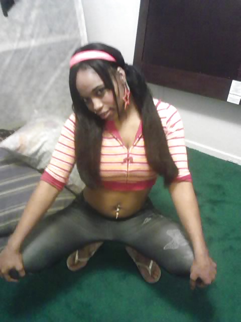 Rhodecia 
 #34429727