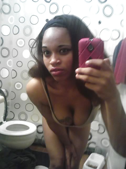 Rhodecia 
 #34429778