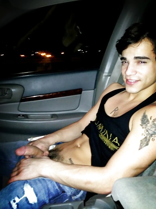 Amigos que me mandan fotos.
 #29534917