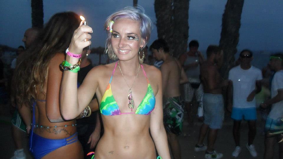 Sluts on holiday in Ibiza #26497286