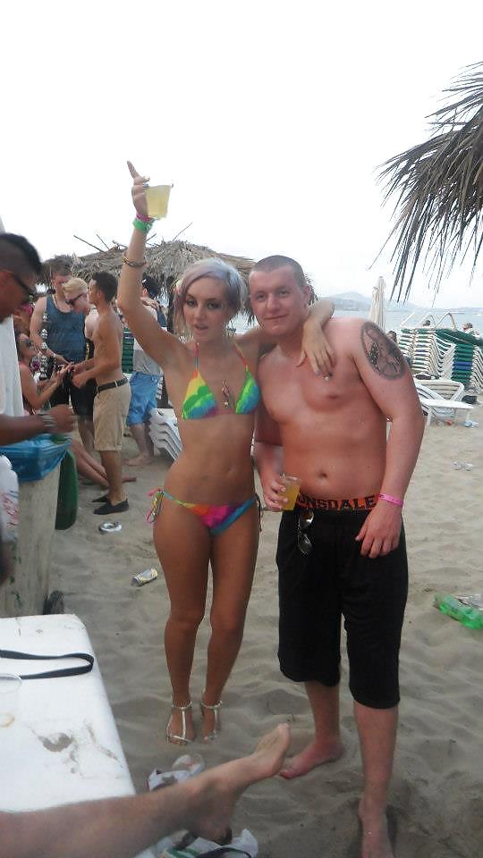 Sluts on holiday in Ibiza #26497376