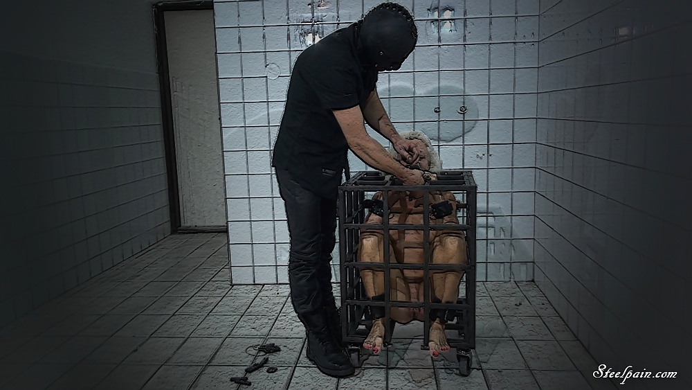 Slave Inez #30026794