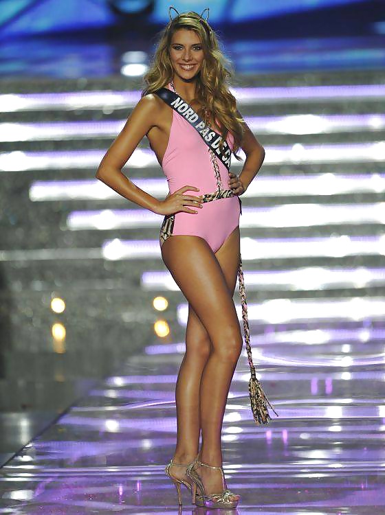Camille cerf : miss francia 2015 per miss universo
 #40957066