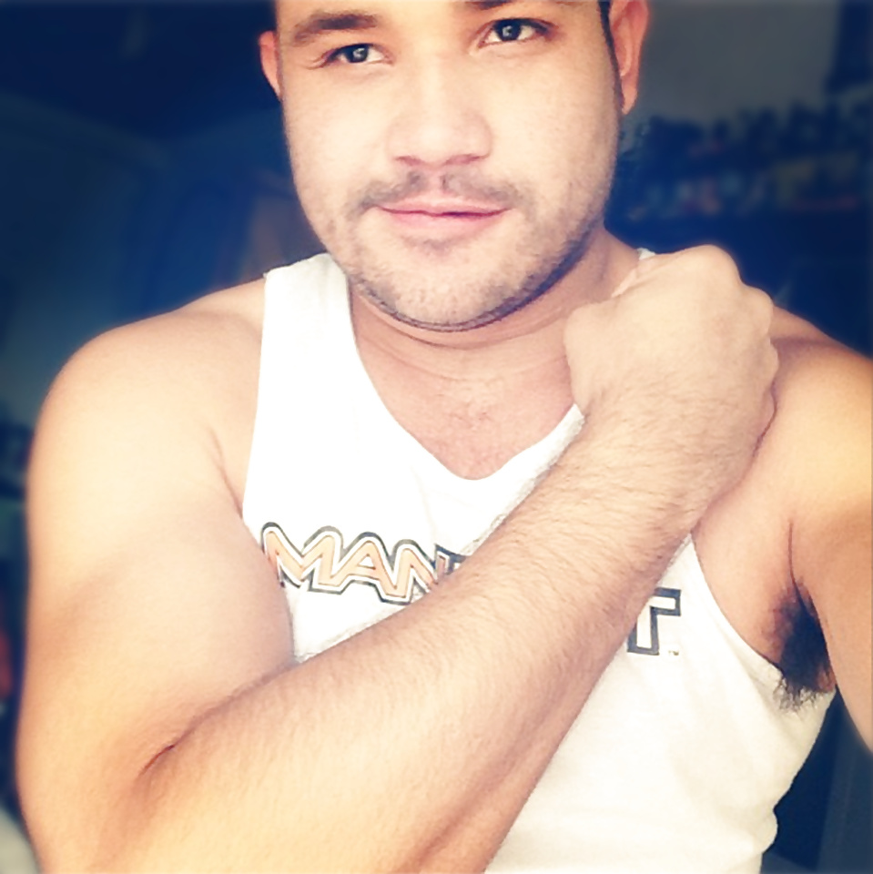 グアポ
 #32084801