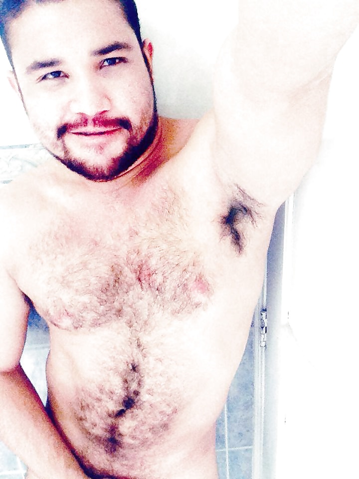 グアポ
 #32084817