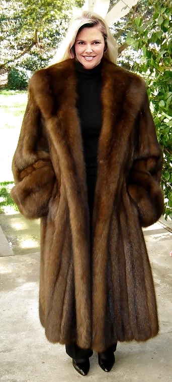 Beautiful furs, maybe reposts #28401816