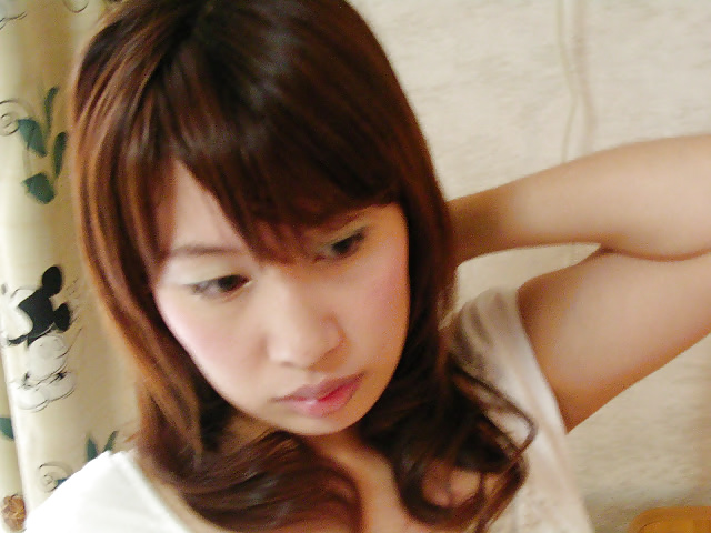 Se filtran las fotos privadas de la esposa japonesa miki
 #24790047