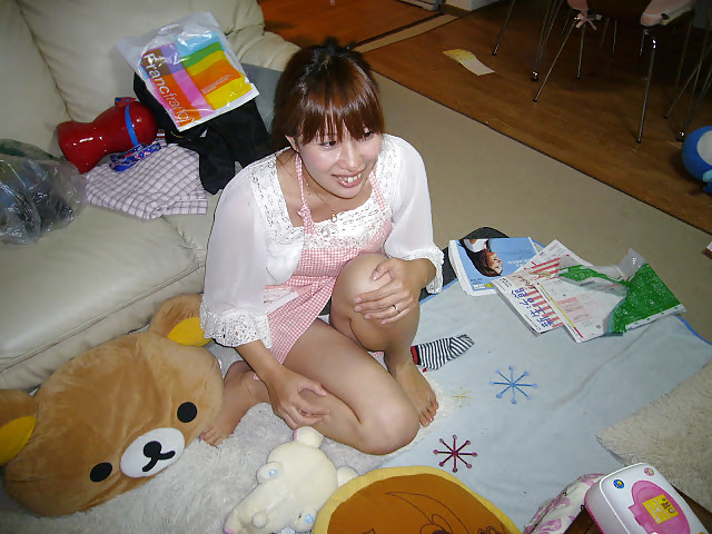 Se filtran las fotos privadas de la esposa japonesa miki
 #24790272