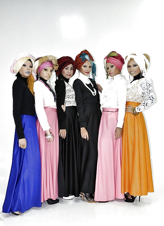 Turbanli hijab arabo, turco, asiatico nudo - non nudo 11
 #37455183