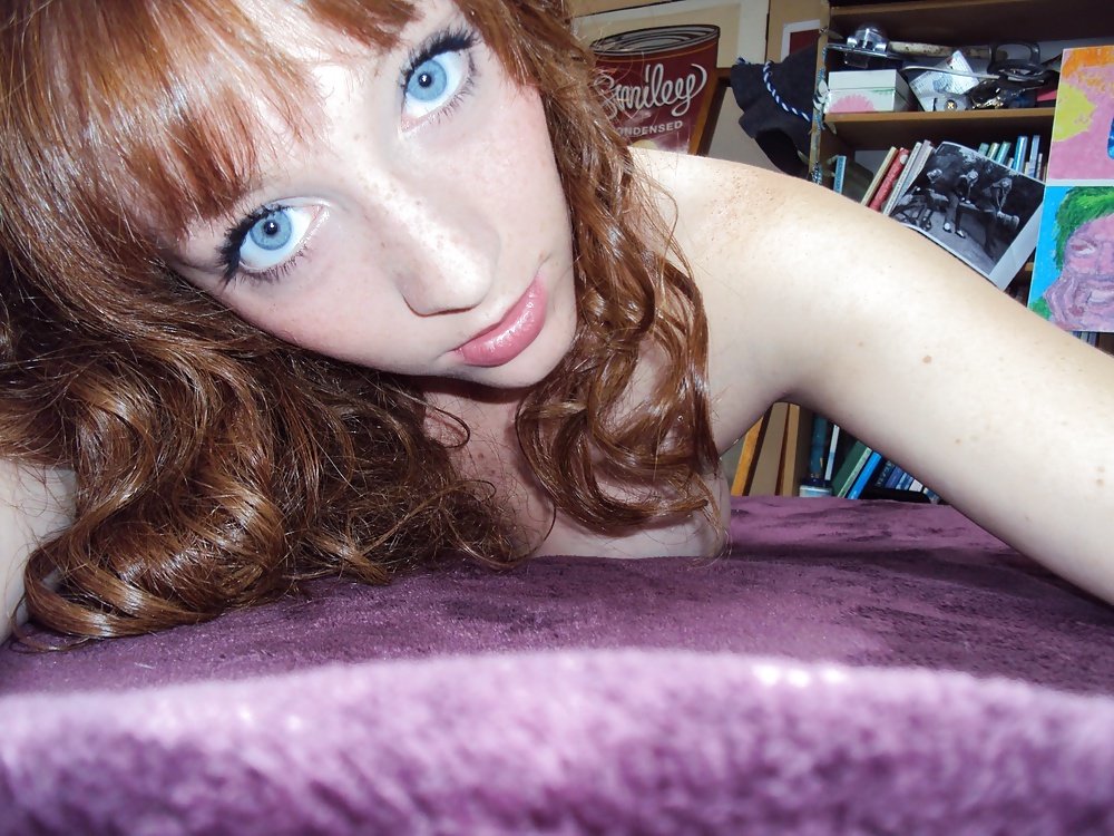 Ginger Redhead likes to do Selfies Part 1 #40869123