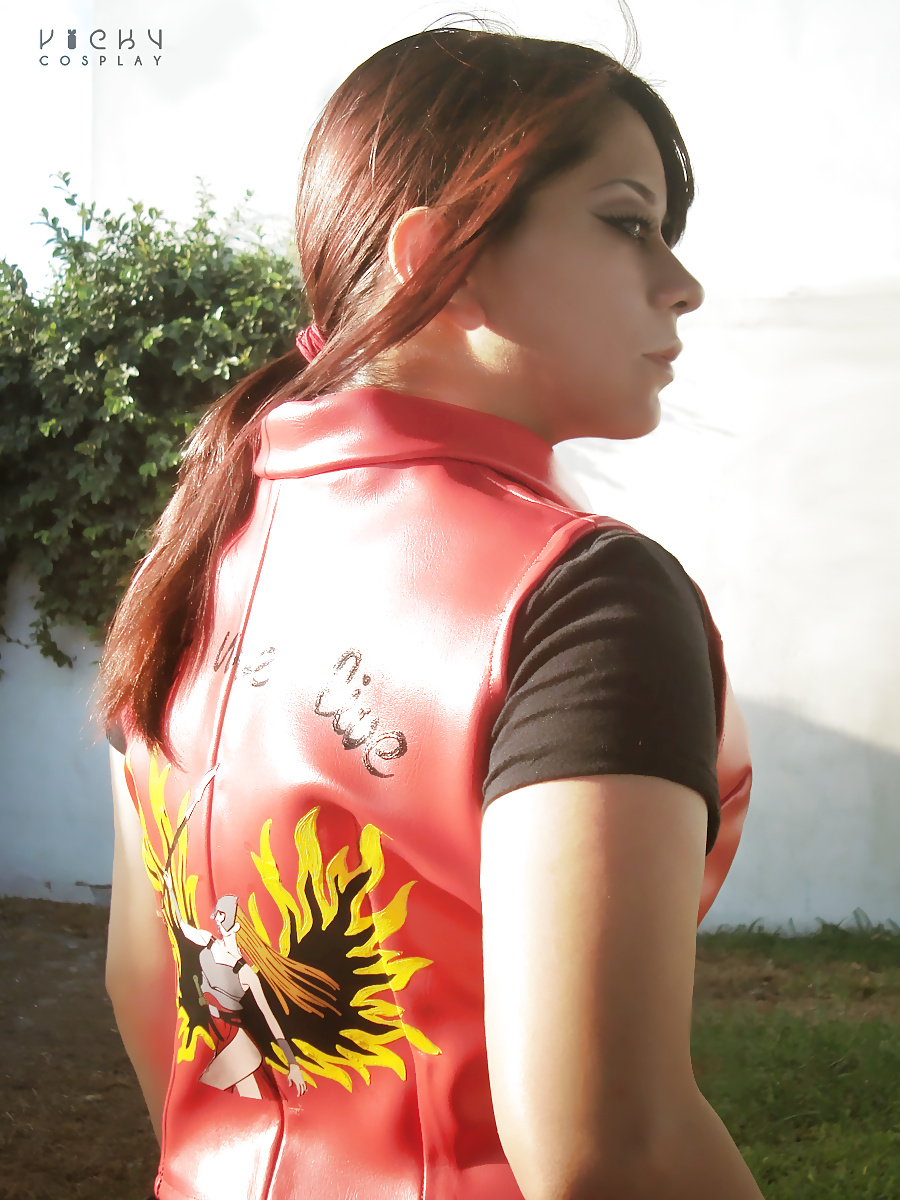 Claire Redfield Cosplay Vicky Martinez #27566514