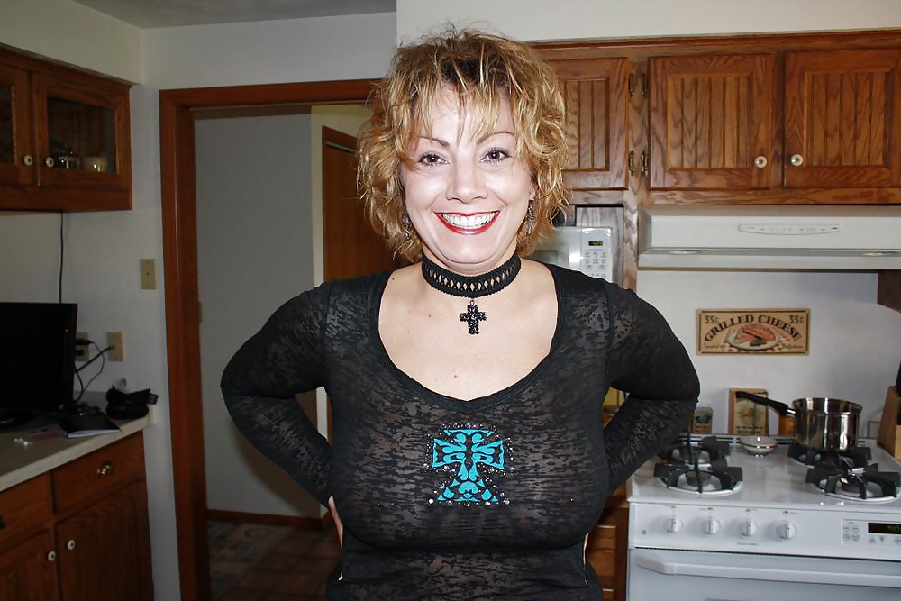 Vestirse de negro 1
 #27668566