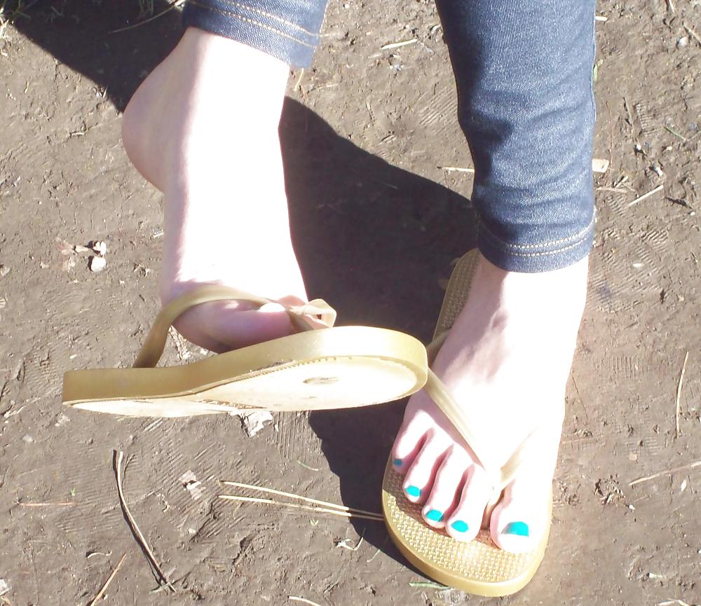 I love sandals
 #36329193