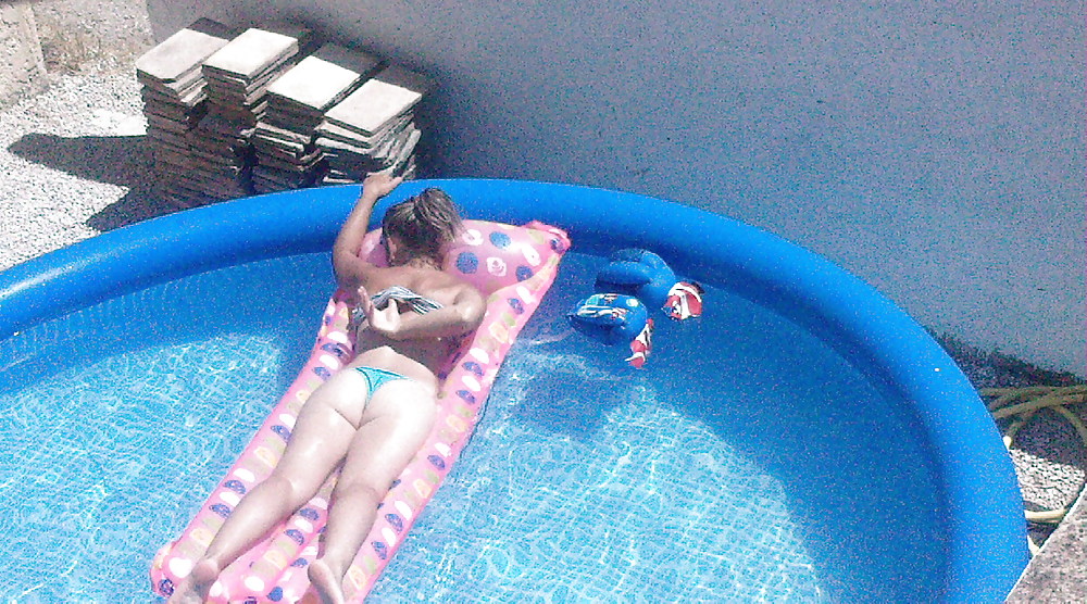 Ma voisine !!! la photo !!!!!!!
 #23321456