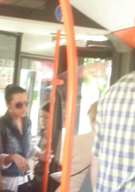 Spy viejo + joven en bus rumano
 #34239592
