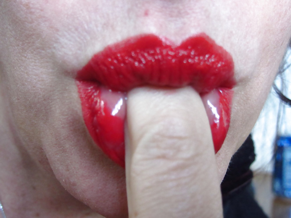 Grandes Lèvres Rouges Sur Ma Bite #36424259