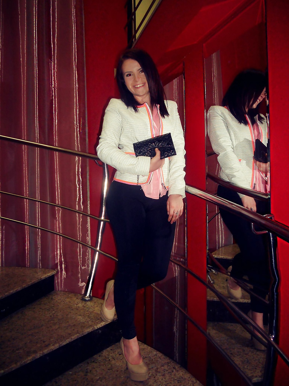 ナカバヤシの写真をもっと見る
 #30111774