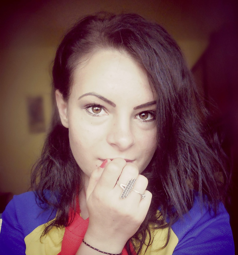 ナカバヤシの写真をもっと見る
 #30111818