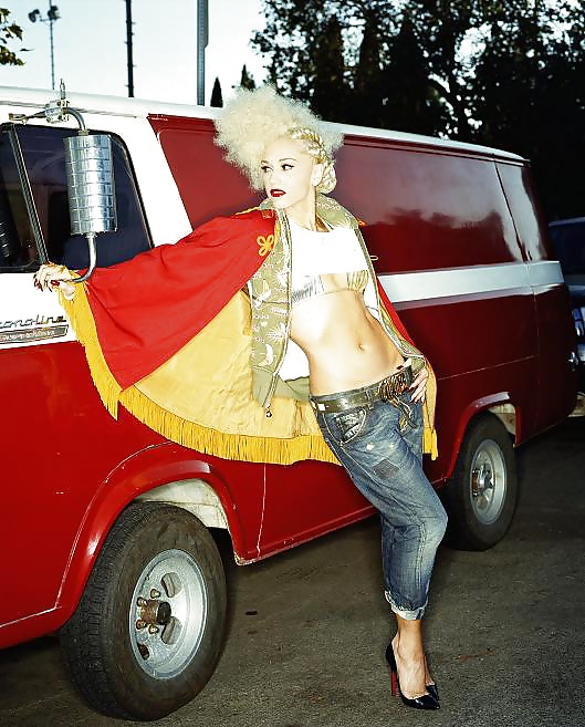 Gwen Stefani LNM Part 1 of 3 (CCM) #30539995