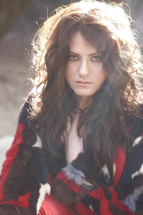 Scout Taylor-Compton #33595122