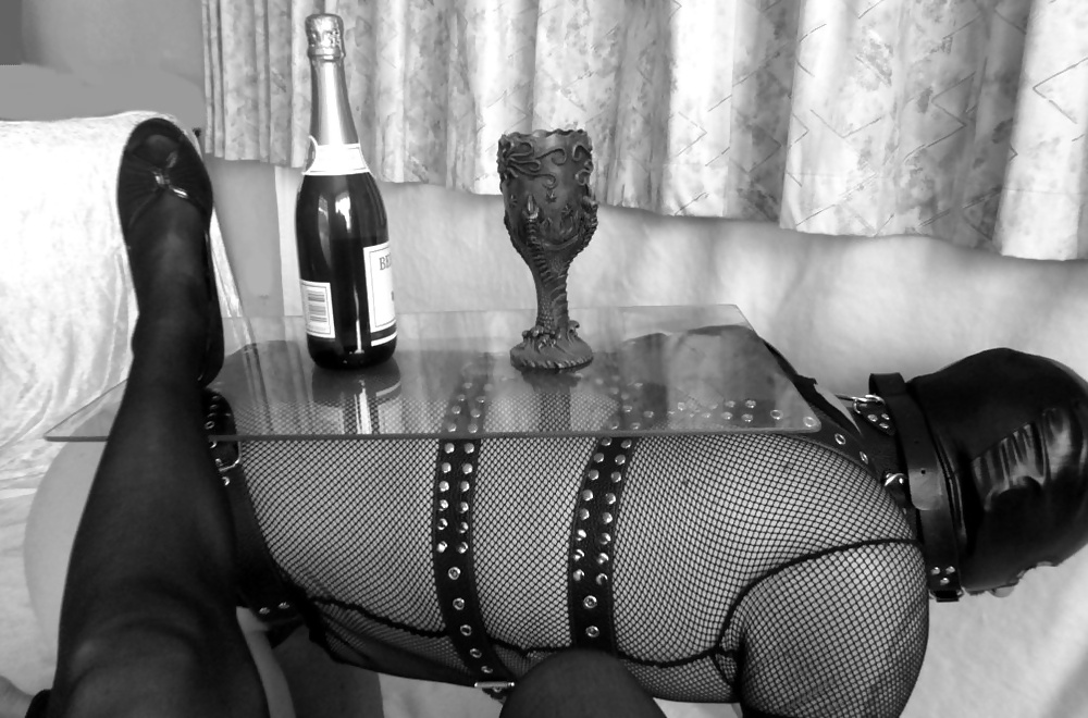 Sub hubby utilizado como muebles
 #40211773