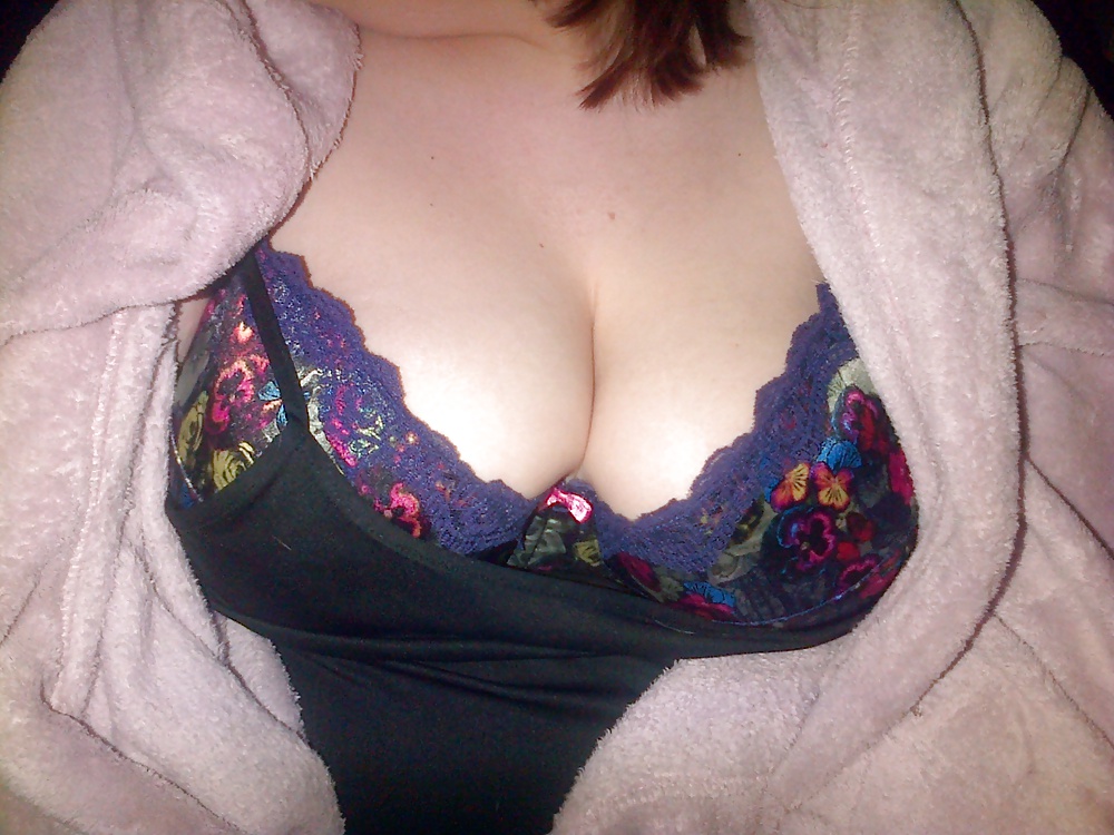 Peek a boo #35511378