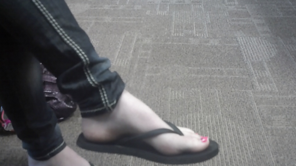 Candid Tall Girl Feet #31119981