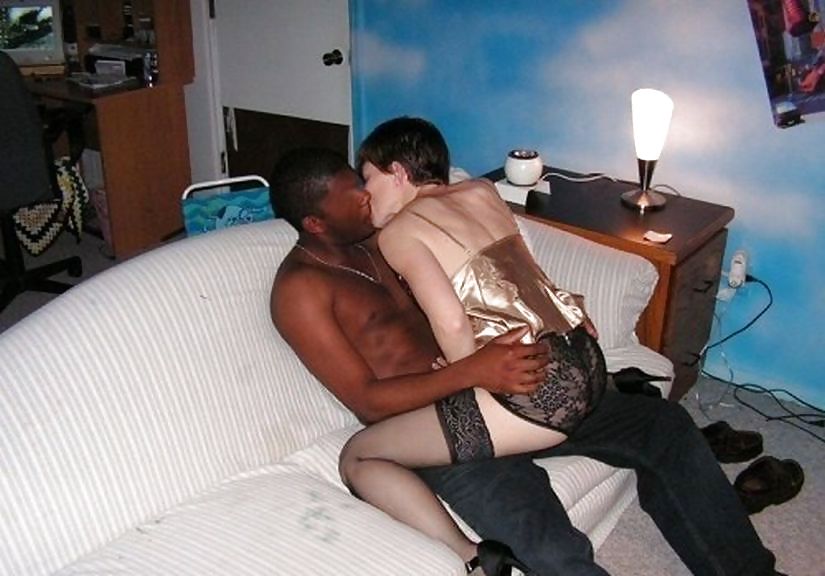 Interracial Kissing #2 #33904025