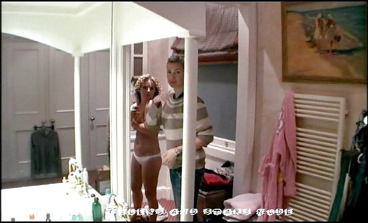 Geri halliwell - completo - tutti i set nudo
 #26252412