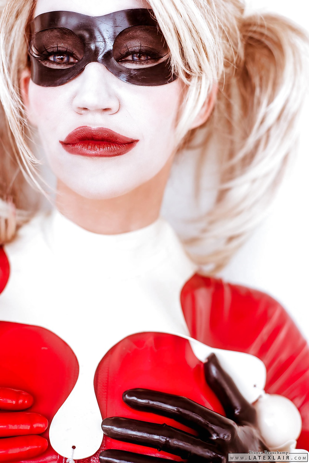 Latex harley quinn
 #26094553