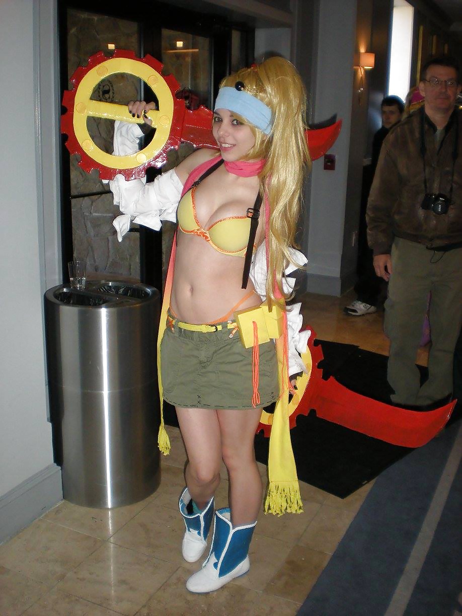 Cospay hottie ryuu - rikku serie final fantasy
 #40646247