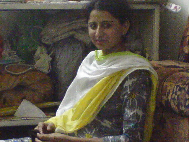 Desi Showing Assets 12 #31879698