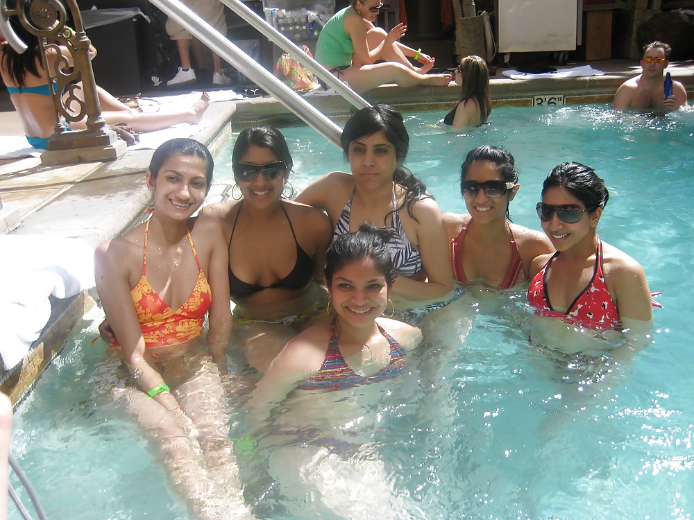 Desi Showing Assets 12 #31879699